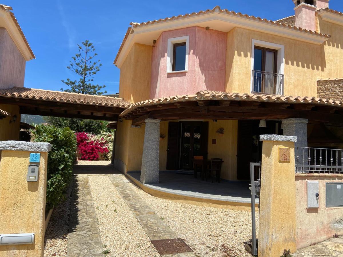 Sa Villarose By La Via Del Mare Viaggi E Vacanze Villasimius Kültér fotó